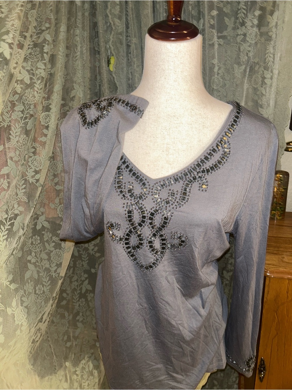 Embellished Beaded Gray Women's V-Neck Long Sleeve Top